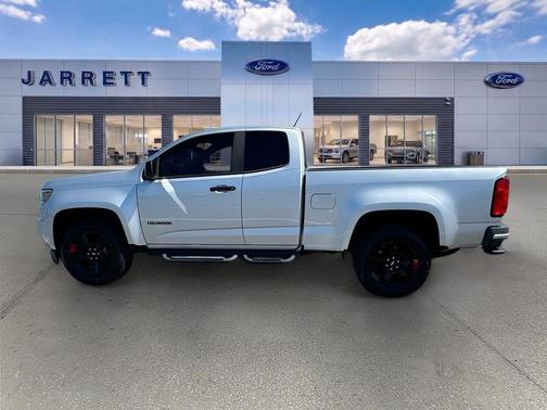 Silver Ice Metallic 2018 Chevrolet Colorado LT