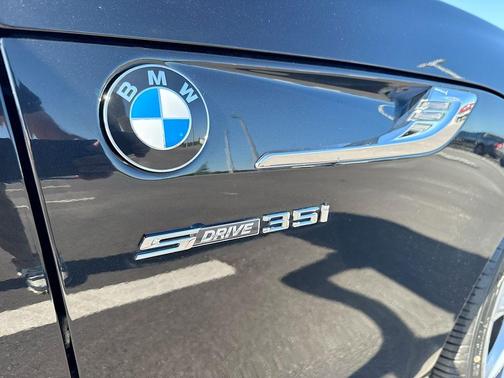 Black Sapphire Metallic 2015 BMW Z4 sDrive35i
