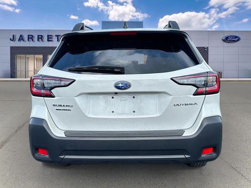 Crystal White Pearl 2025 Subaru Outback Premium