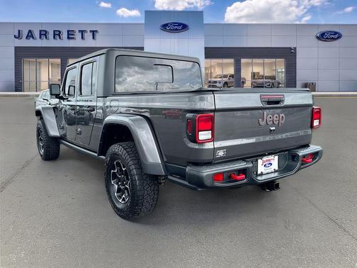 Granite Crystal Clearcoat Metallic 2023 Jeep Gladiator Rubicon