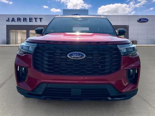 Rapid Red Metallic Tinted Clearcoat 2026 Ford Explorer ST-Line