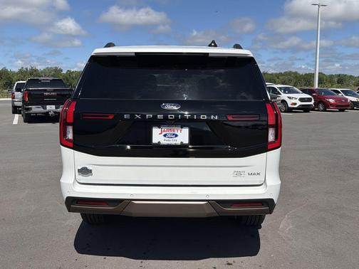 Star White 2026 Ford Expedition Max King Ranch