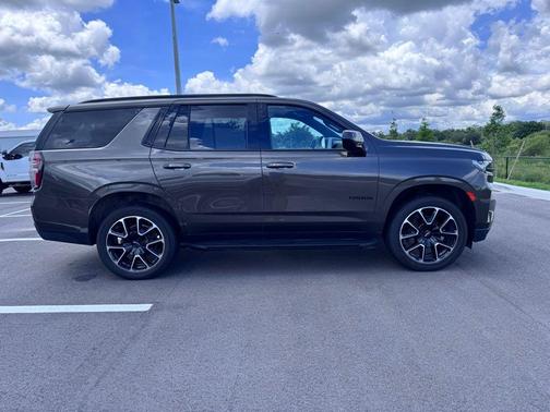 Graywood Metallic 2021 Chevrolet Tahoe RST