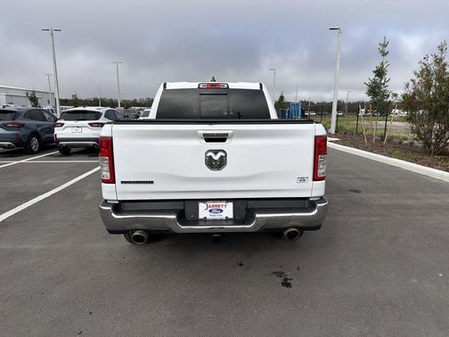 Bright White Clearcoat 2019 RAM 1500 Big Horn