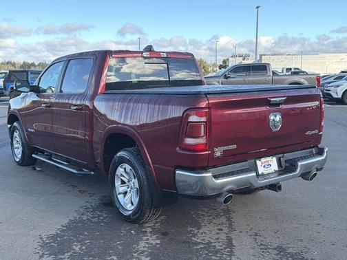 Delmonico Red Pearlcoat 2022 RAM 1500 Laramie
