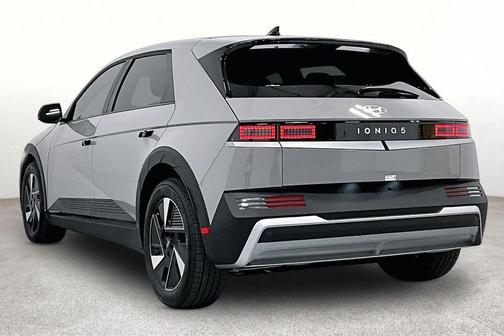 Cyber Gray 2026 Hyundai IONIQ 5 SE