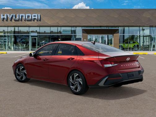 2025 Hyundai ELANTRA HEV SEL Sport