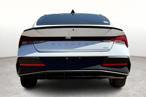 2025 Hyundai ELANTRA HEV SEL Sport