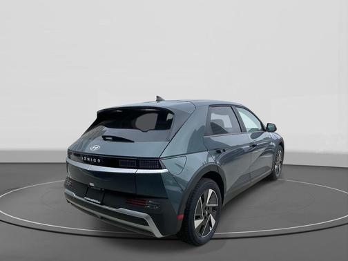 Phantom Black 2026 Hyundai SANTA FE HEV Calligraphy
