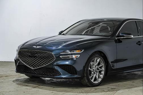2022 Genesis G70 2.0T RWD