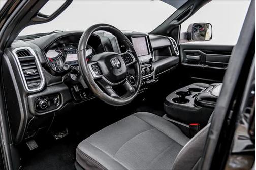 2022 RAM 2500 Big Horn Crew Cab 4x4 6'4' Box