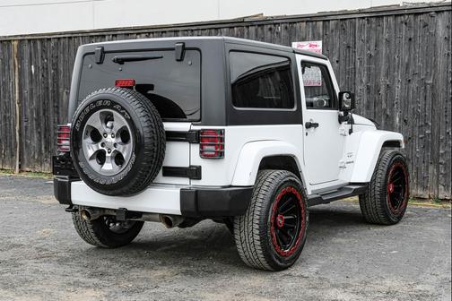 2016 Jeep Wrangler Sahara
