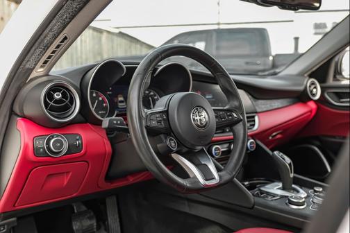 2020 Alfa Romeo Giulia Base