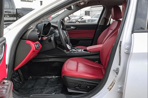 2020 Alfa Romeo Giulia Base