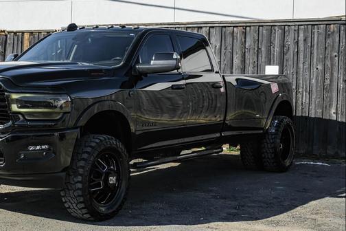 2021 RAM 3500 Laramie Crew Cab 4x4 8' Box