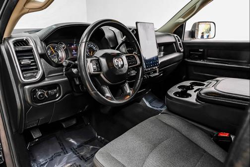 2020 RAM 3500 Tradesman Crew Cab 4x4 8' Box