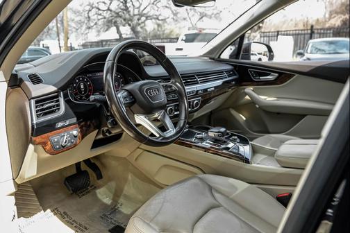 2017 Audi Q7 3.0T Prestige