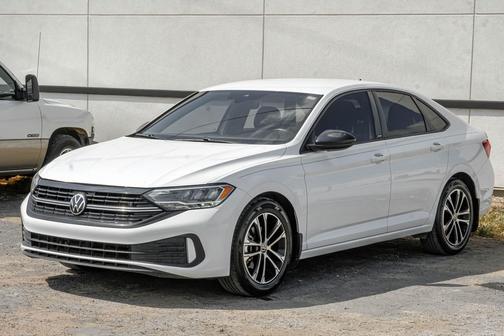 Pure White 2024 Volkswagen Jetta 1.5T Sport