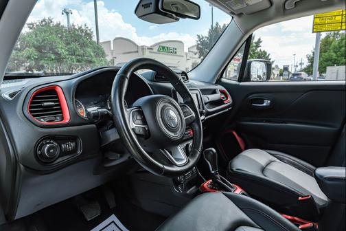 2016 Jeep Renegade Trailhawk