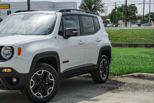 2016 Jeep Renegade Trailhawk
