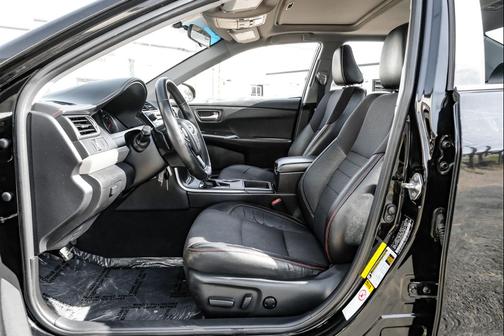 2016 Toyota Camry XLE