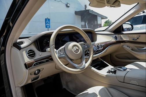 Black 2018 Mercedes-Benz S-Class S 560 Sedan