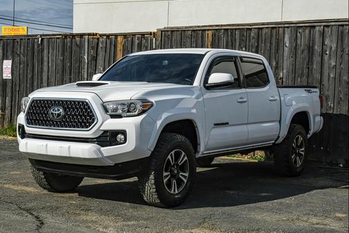 2018 Toyota Tacoma TRD Sport