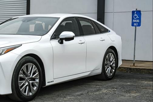 Oxygen White 2023 Toyota Mirai Base