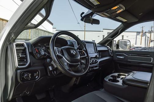 2022 RAM 2500 Big Horn Crew Cab 4x4 6'4' Box