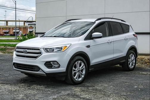 White 2018 Ford Escape SE