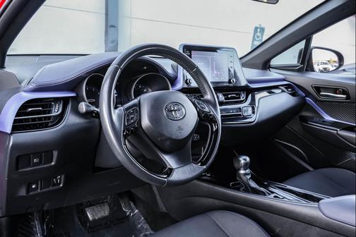 2020 Toyota C-HR XLE