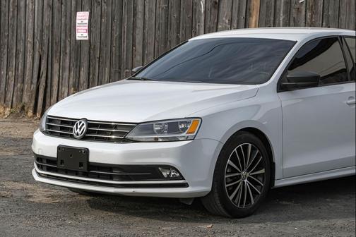 2016 Volkswagen Jetta 1.8T Sport