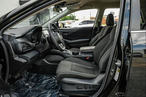 Crystal Black Silica 2023 Subaru Outback Premium