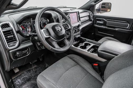 2019 RAM 3500 Big Horn Crew Cab 4x4 6'4' Box