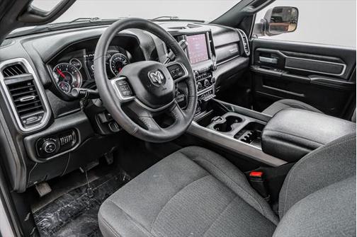 2019 RAM 3500 Big Horn Crew Cab 4x4 6'4' Box
