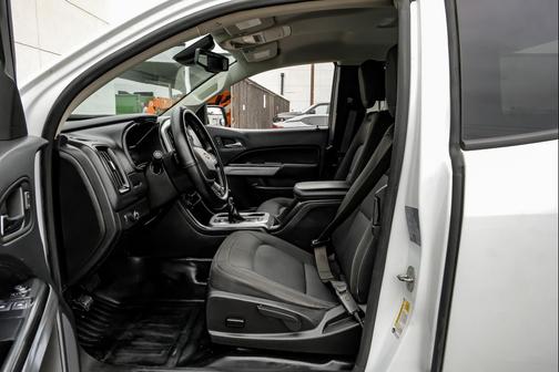 Summit White 2022 Chevrolet Colorado LT