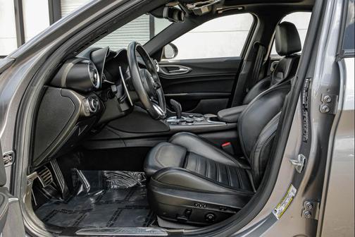 Stromboli Gray Metallic 2020 Alfa Romeo Giulia Ti Sport