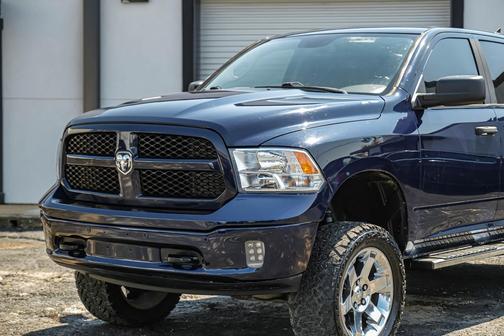 2018 RAM 1500 SLT