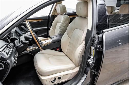 2020 Maserati Ghibli GranLusso