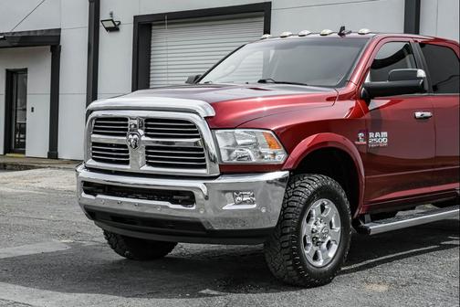 2017 RAM 2500 Lone Star Crew Cab 4x4 6'4' Box