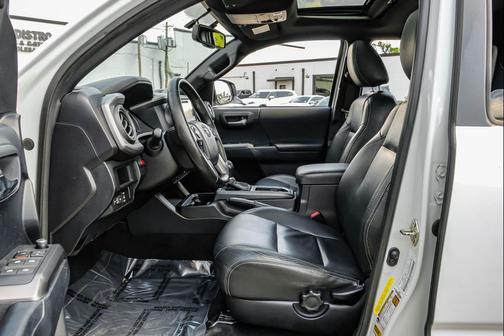 2016 Toyota Tacoma SR5