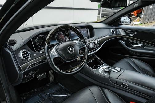 Black 2015 Mercedes-Benz S-Class 4dr Sdn S 550 RWD