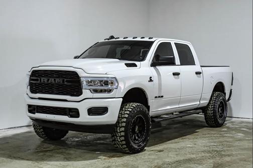 2020 RAM 2500 Tradesman Crew Cab 4X4 6'4' Box