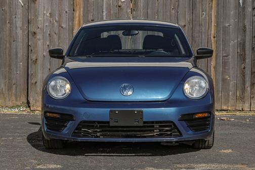 2018 Volkswagen Beetle 2.0T Coast