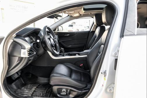 2020 Jaguar XE S AWD Automatic