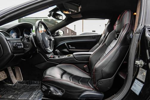 Black 2014 Maserati GranTurismo Sport