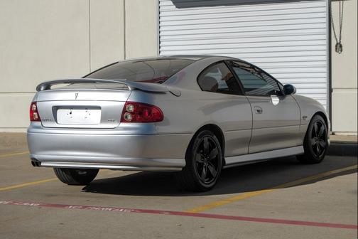2004 Pontiac GTO Base