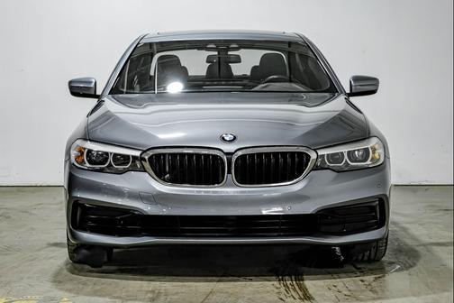 2019 BMW 540 540i Sedan