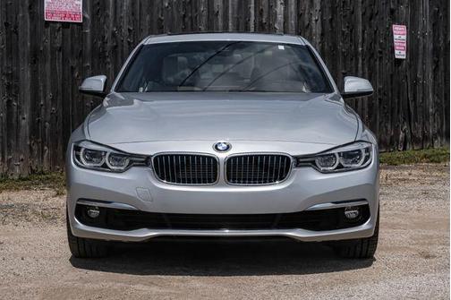 2018 BMW 330e iPerformance