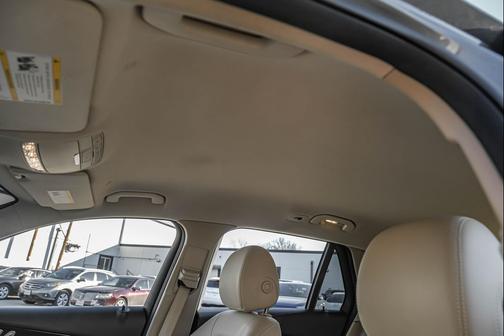 2021 Mercedes-Benz GLC 300 Base